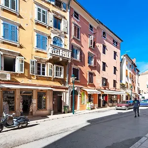 https://nel-centro-dal-1670.in-istria.net